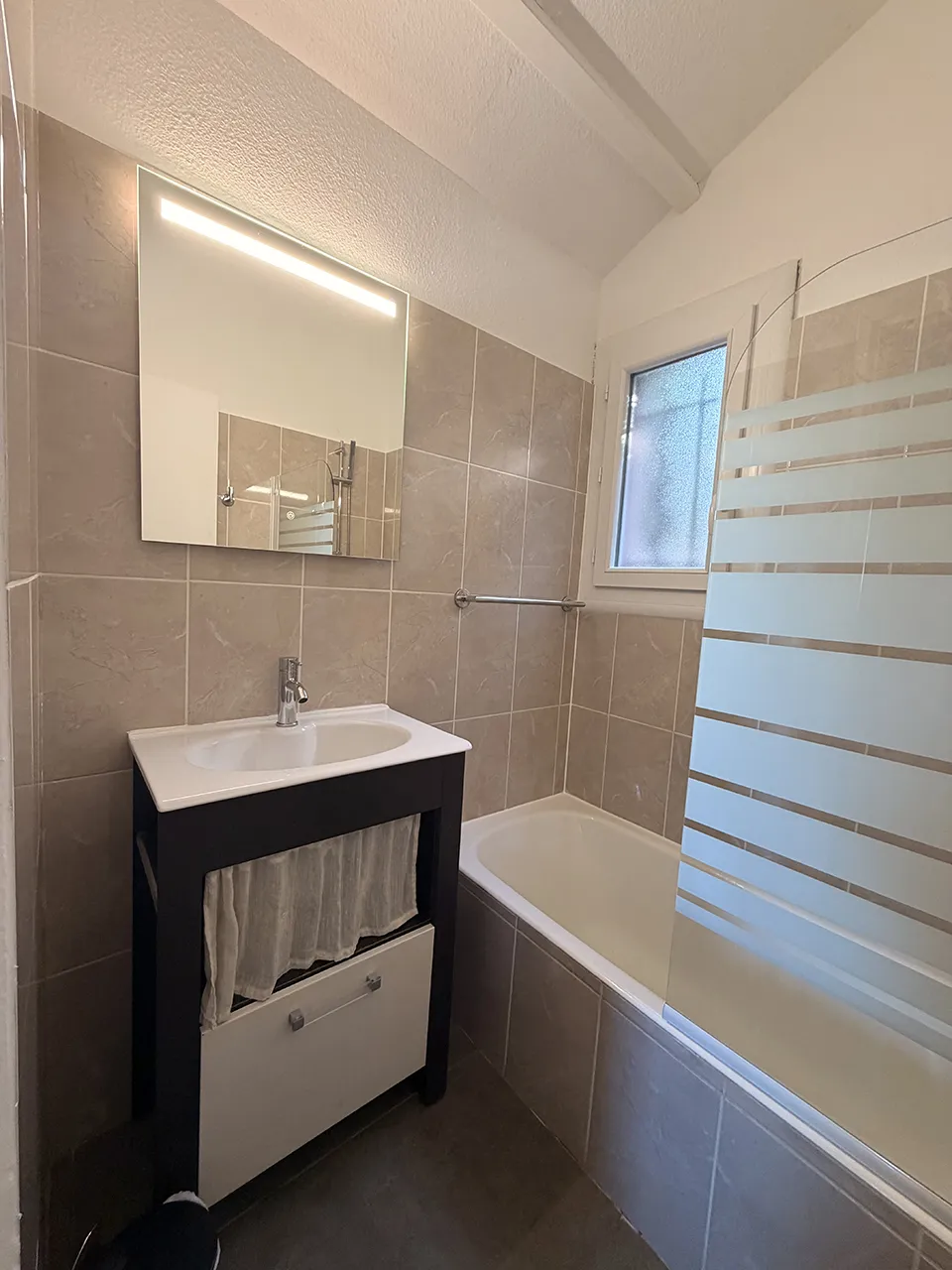 Salle de bain Location Villa 4-6 personnes Santa Giulia Porto-Vecchio